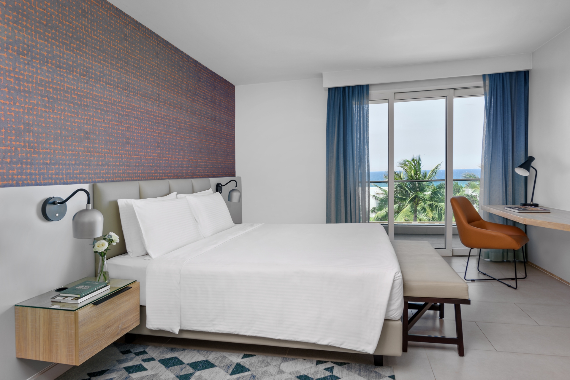 Ocean Front Pavilion Two Bedrooms Upper Floor (9) Pc 333b6w4 Mkt