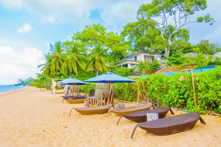 7 Best Beaches in Cam Ranh vs Nha Trang in 2026 14 Cam Ranh Beaches 20