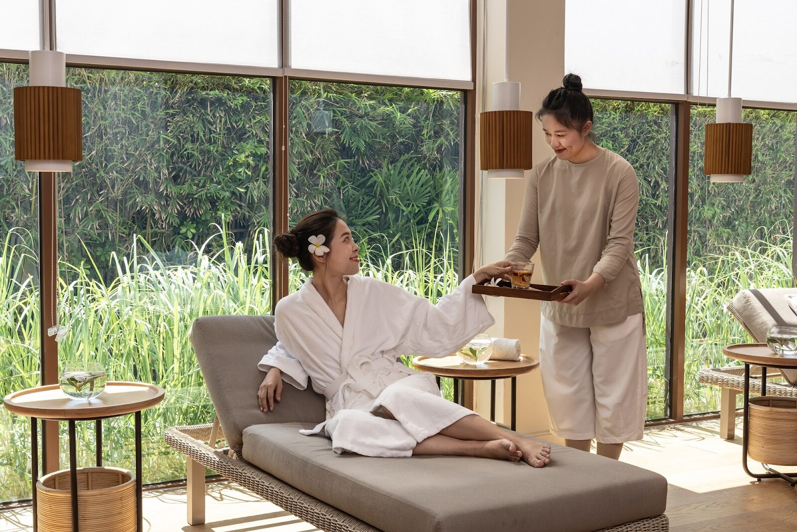 Chi Phi Du Lich Cam Ranh 14